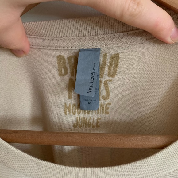 Bruno Mars concert moonshine jungle graphic tee - Picture 4 of 7